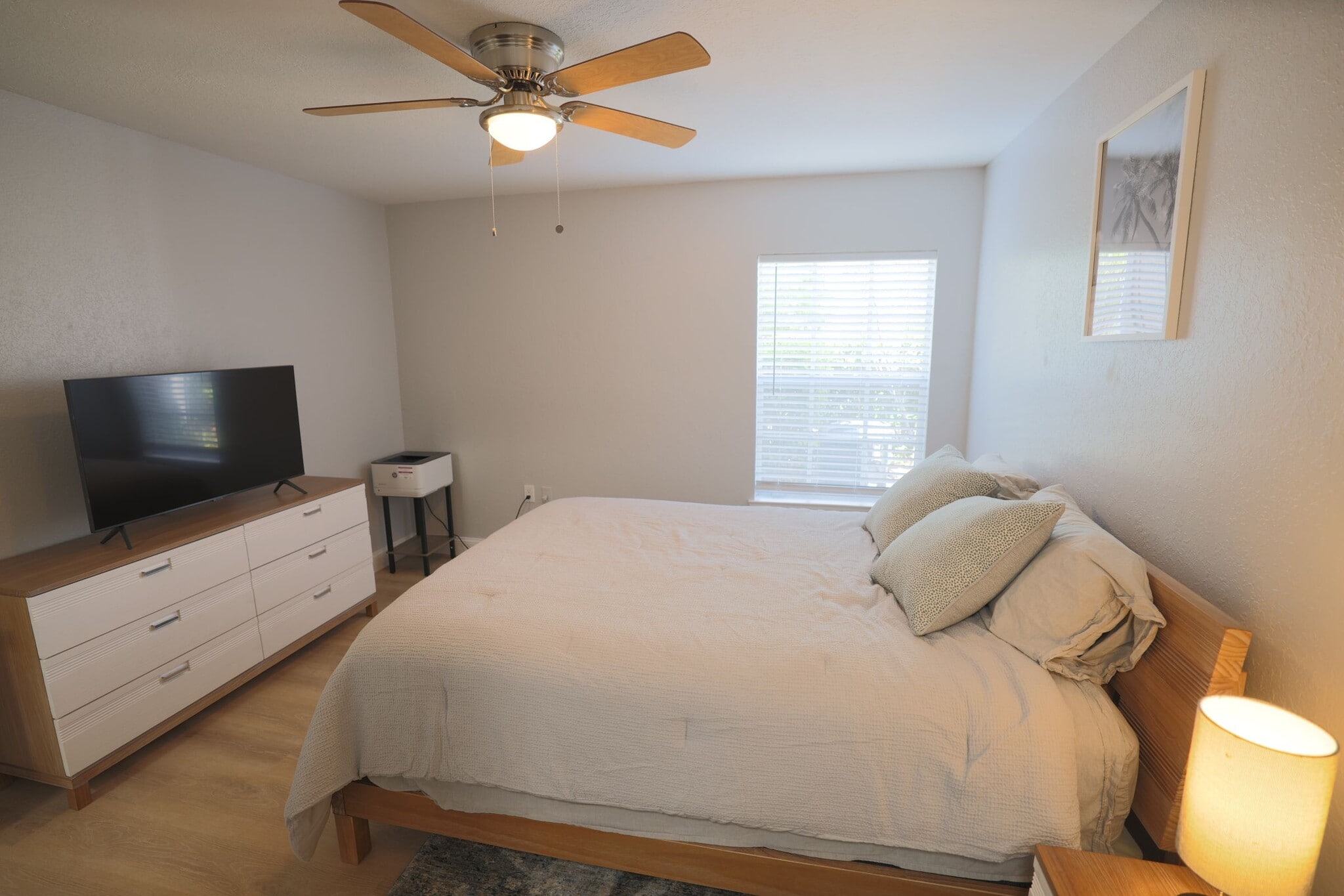 Building Photo - 8933 Manor Loop