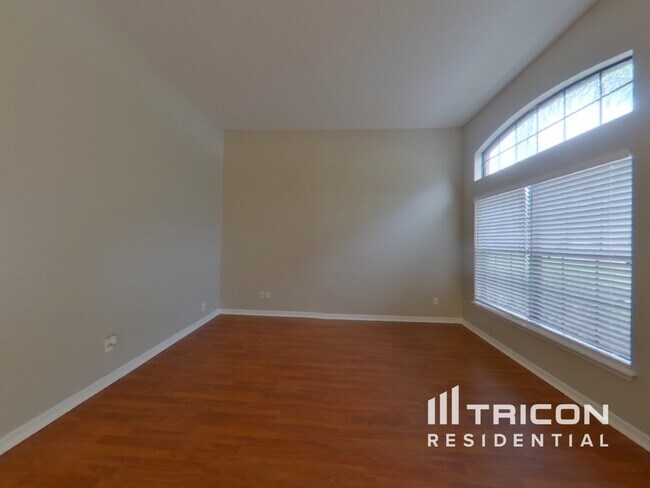 Building Photo - 1512 Clapton Dr