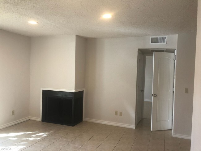 Building Photo - 2 br, 2 bath Condo - 6824 Lyrewood Lane #132