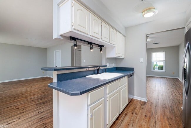 Building Photo - 4016 Starwood Arch