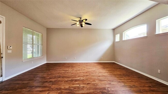 Building Photo - 12761 Bideford Ave