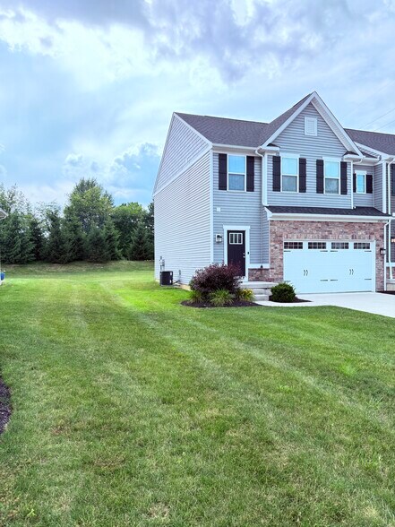 Building Photo - 3383 Jackson Park Dr NW