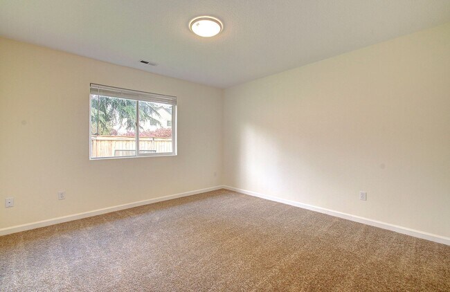 Building Photo - Beautiful Updated 2BR/2BA in 55+ Fisher Landing Community – Available Now!