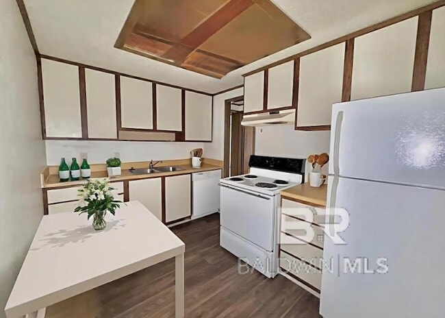 Building Photo - 1101 W Laurel Ave