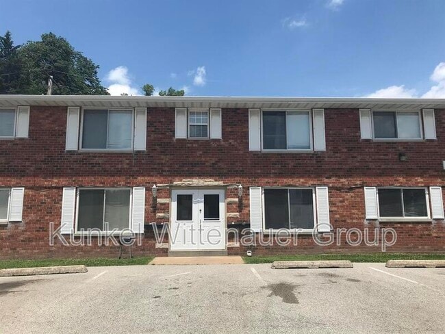 Primary Photo - 1705 Jamestown Rd