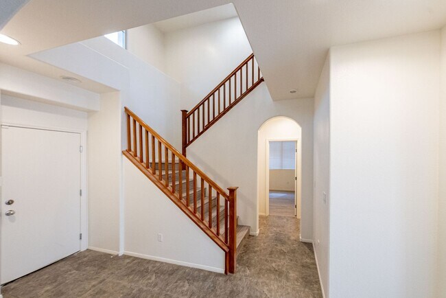 Building Photo - 8333 Oasis Bloom St
