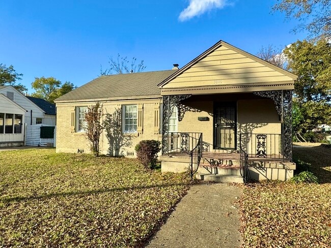 Primary Photo - 3880 Spottswood Ave