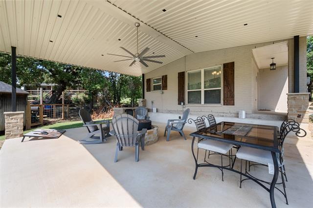 Building Photo - 222 Knights Cir