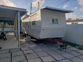 Building Photo - 1085 NW 185th Ter