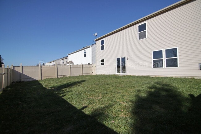 Building Photo - 12419 Deerview Dr