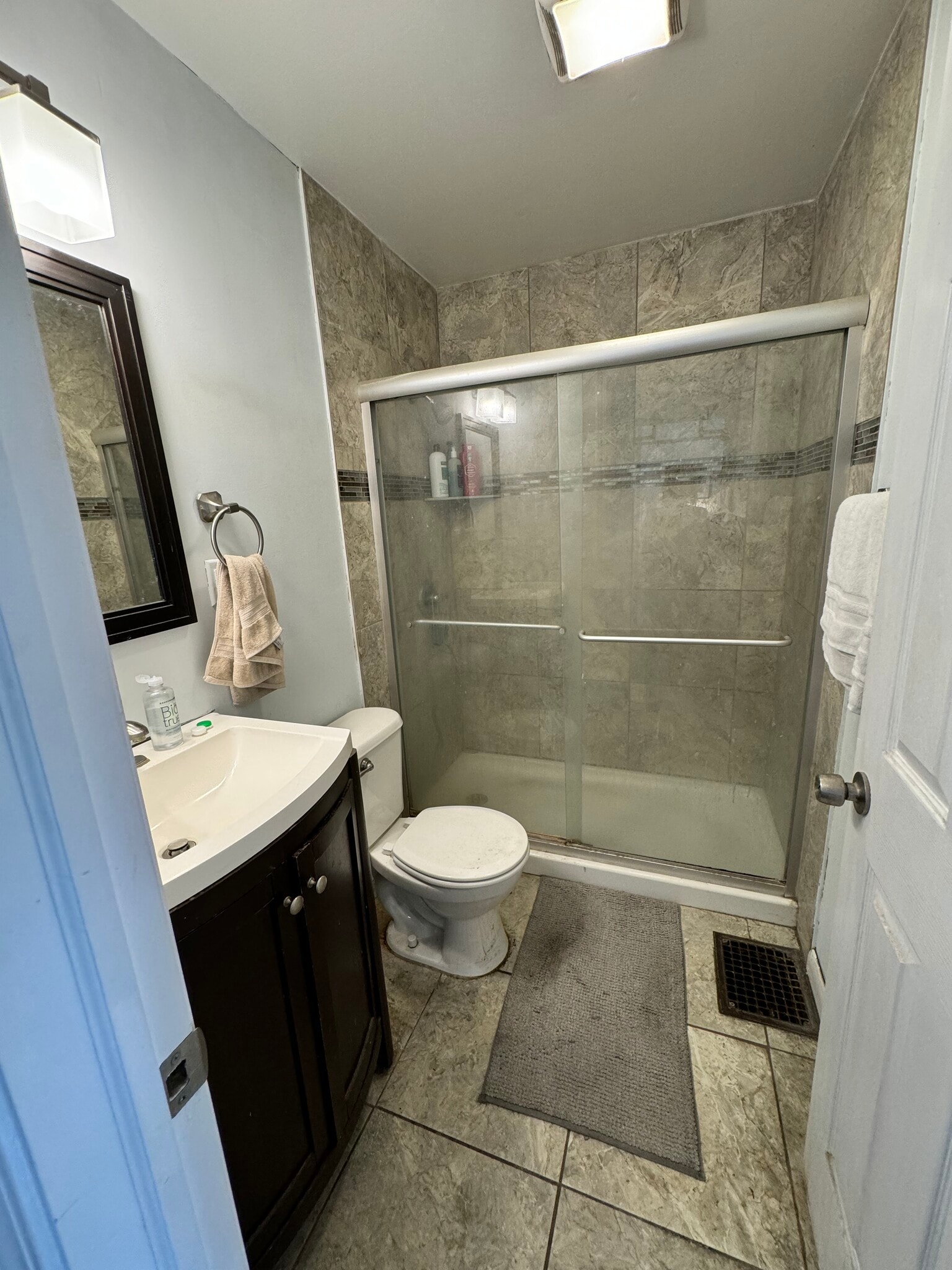 Walk in shower, full bath - 136 Fairfield Ave