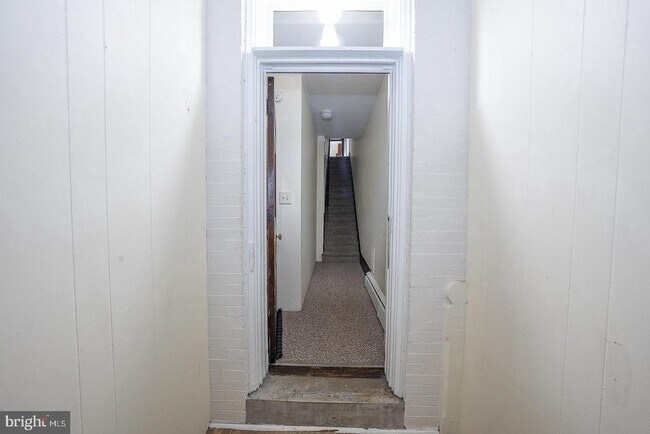 Primary Photo - 234 4th Ave