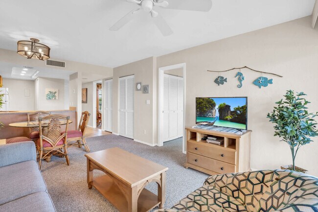 Building Photo - 600 Neapolitan Way