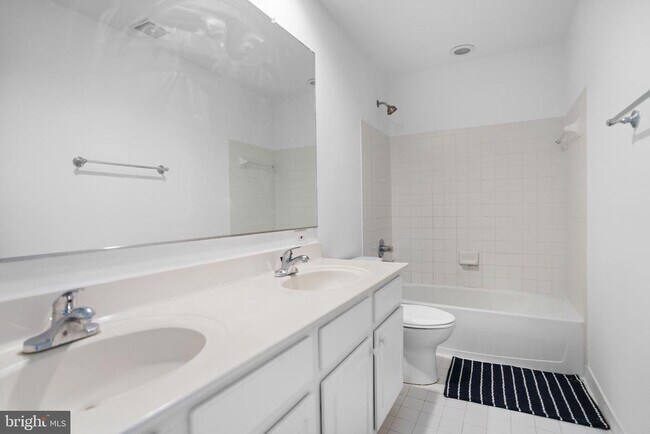 Building Photo - 12033 Treeline Way