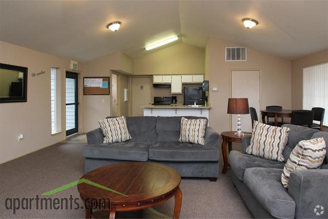Interior Photo - Vista Pointe