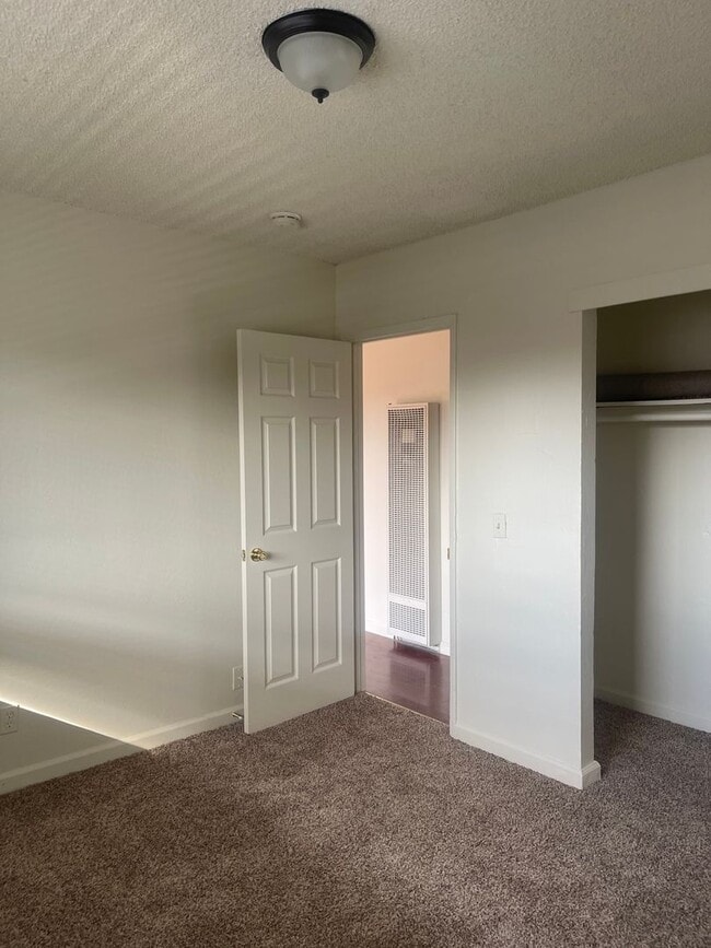 Building Photo - 1575 Olive Ave