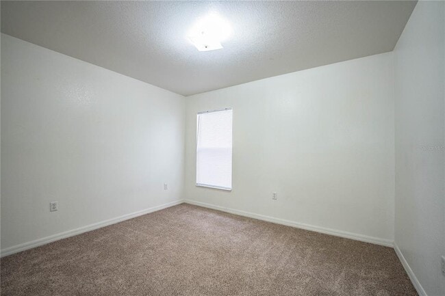 Building Photo - 812 Marcia Loop