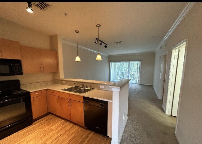 Building Photo - 8290 Gate Pkwy W