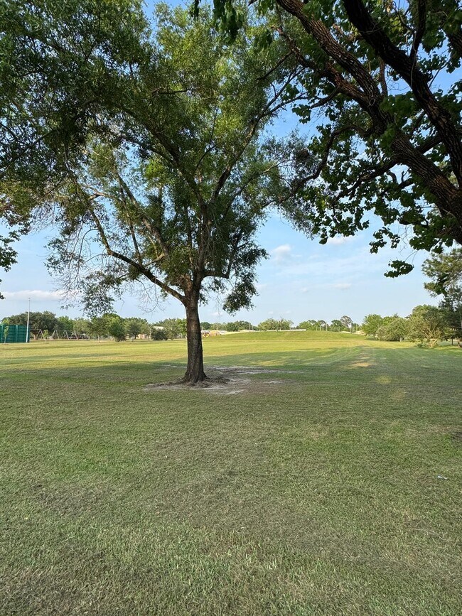 Building Photo - 8787 Brae Acres Rd