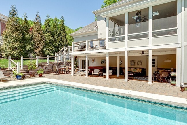 Building Photo - 5101 Heathrow Blvd