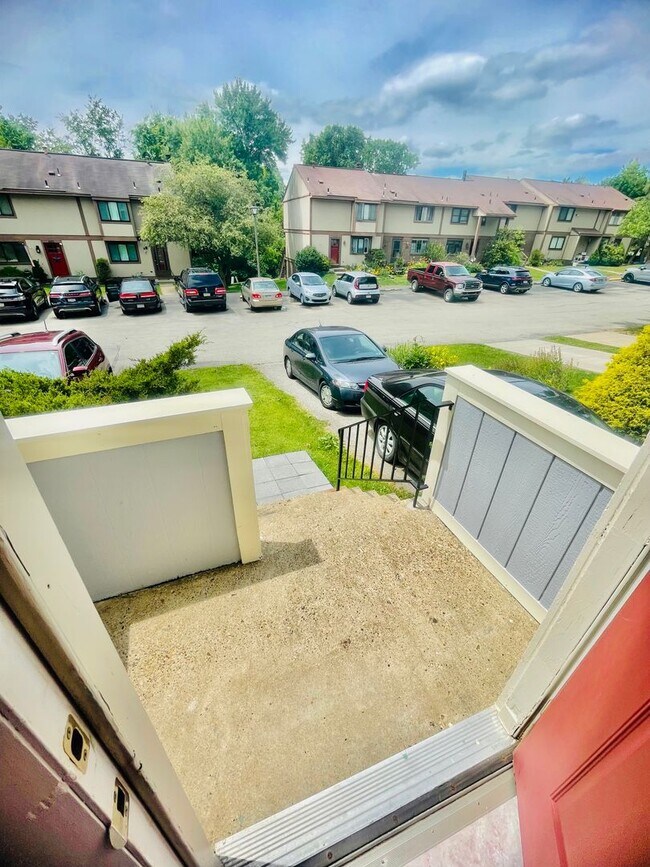 Building Photo - 3 bed- 1.5 Bath- Bridgeville Pa