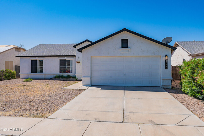 Building Photo - 1335 E Silver Brush Trail