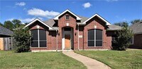 Building Photo - 3209 Hamlett Ln