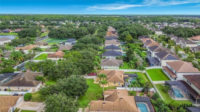 Building Photo - 4934 Lazy Oaks Way