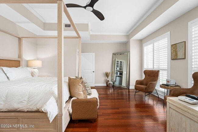 Building Photo - 400 E Bay St