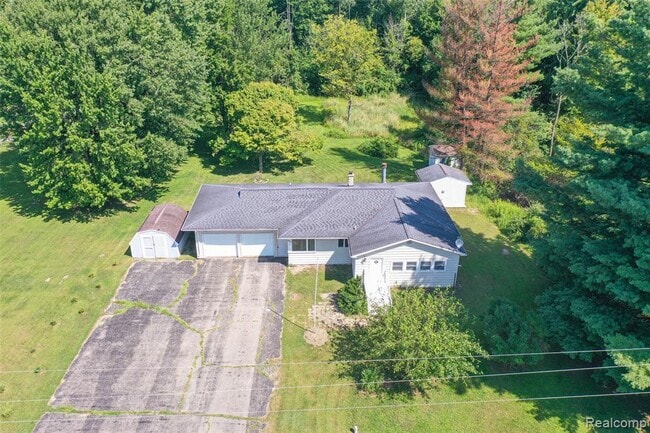 Building Photo - 4350 Otter Lake Rd