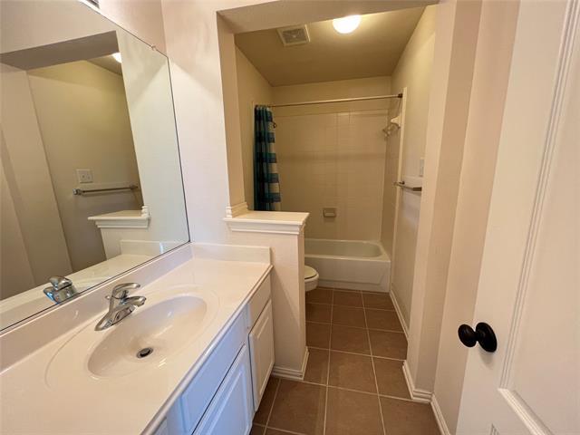 Building Photo - 7517 Rodeo Dr