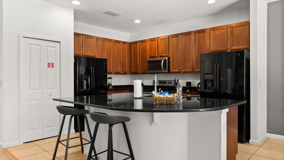 Building Photo - 4565 Cabello Loop