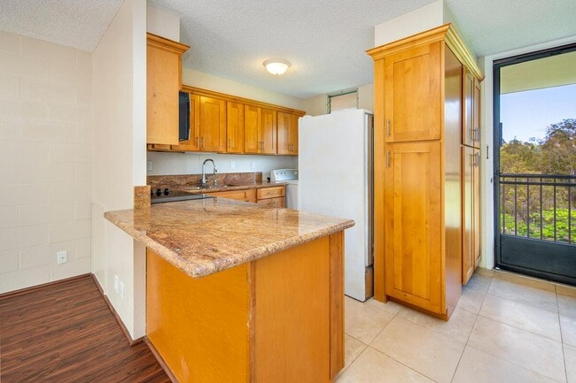 Building Photo - 95-269-269 Waikalani Dr