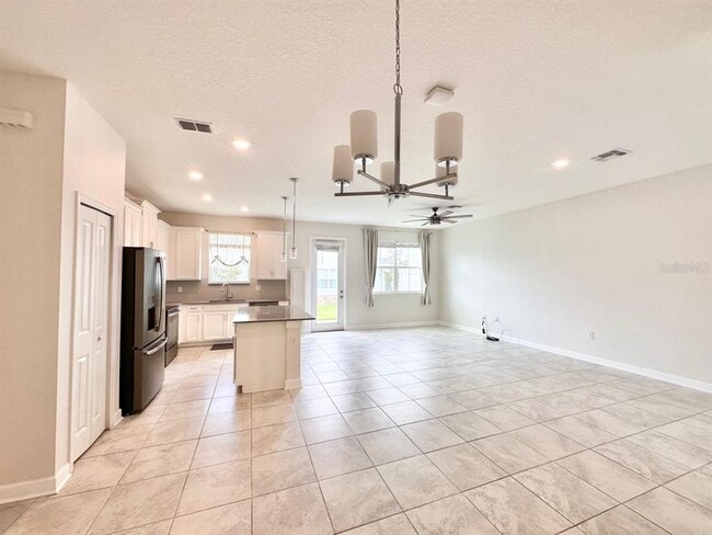 Building Photo - 2921 Title St