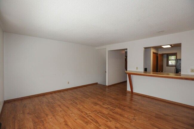 Building Photo - 311 Foxfire Dr