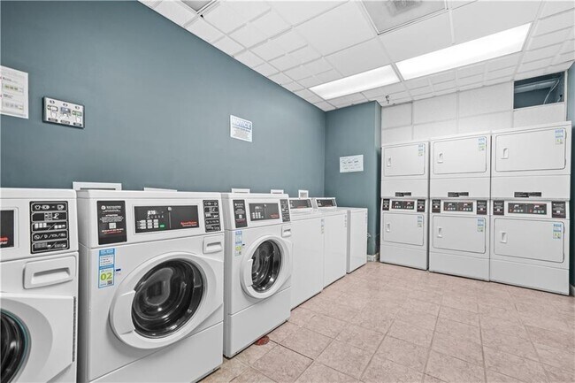 Building Photo - 375 Ralph McGill Blvd NE