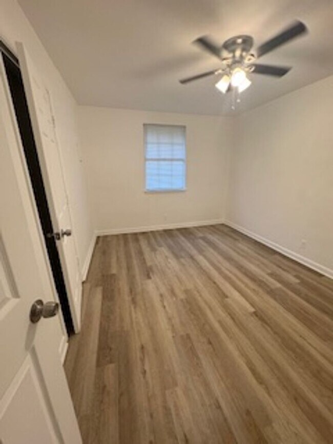 Building Photo - 4558 Brooke Valley Dr