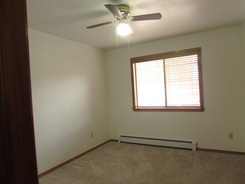 Building Photo - 520 Rado Dr