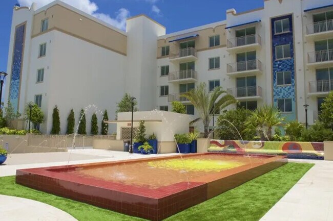 Building Photo - 601 NE 39th St