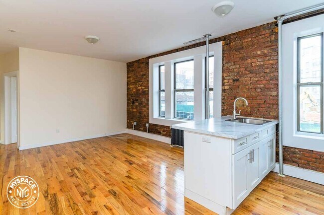 Primary Photo - 41 Jefferson St