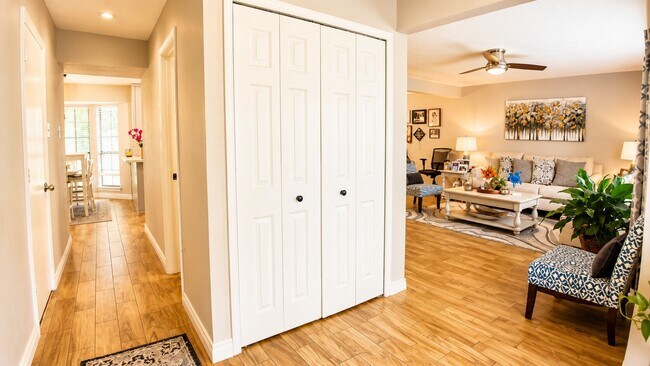 Building Photo - 20434 Blue Juniper Dr