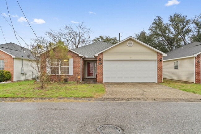 Primary Photo - 911 Lauderhill Ln