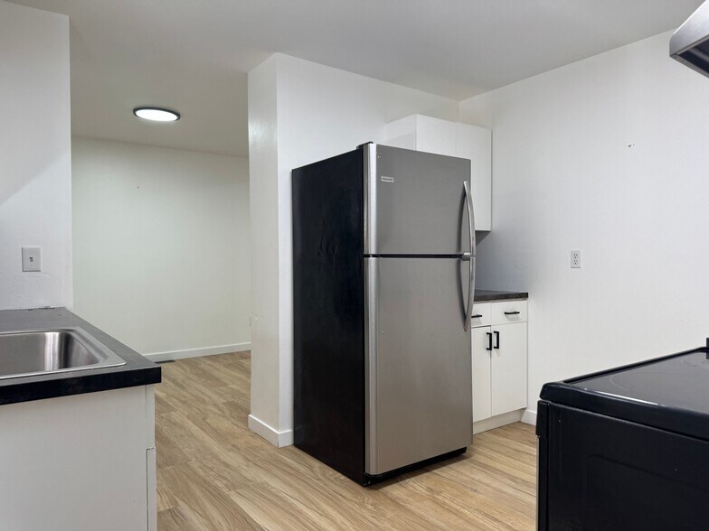 Building Photo - 1005 Benham St