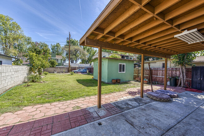 Backyard Patio& Shed - 600 Hazel St