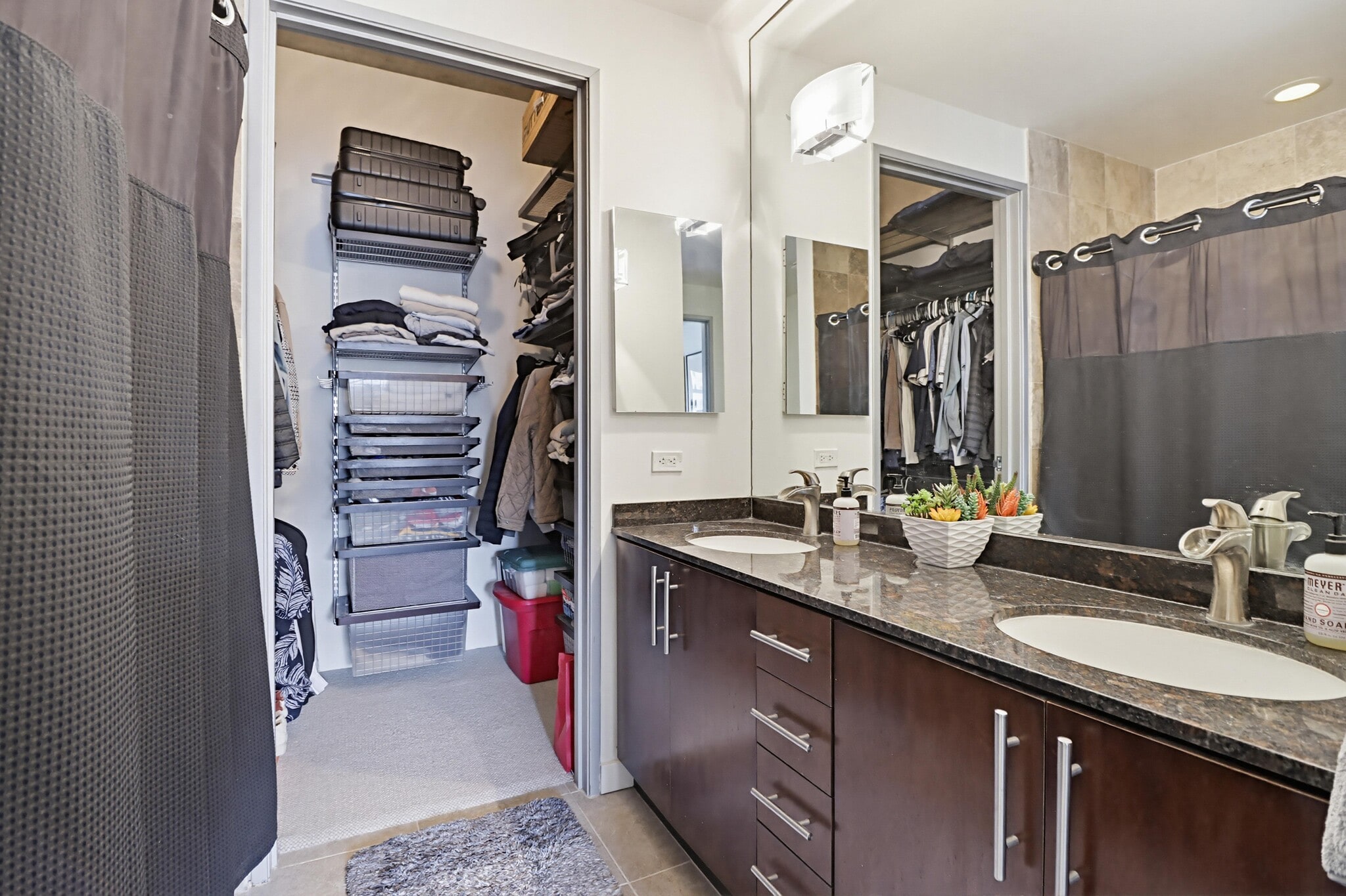 Master Bathroom - 1494 Union St
