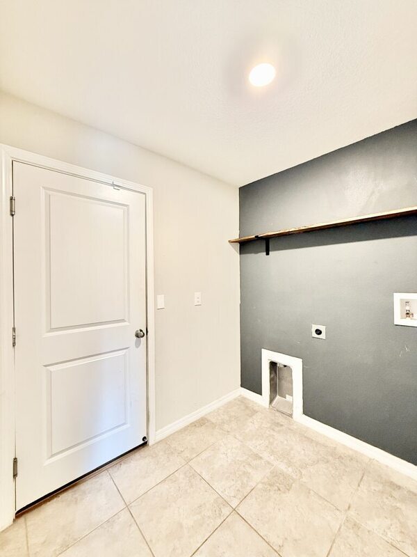 Building Photo - 17134 White Mangrove Dr