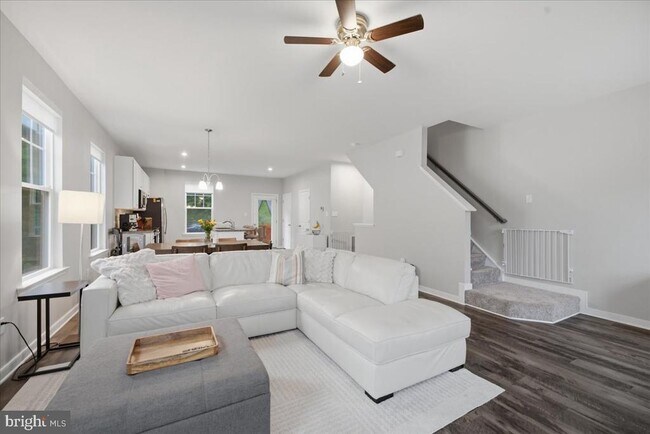 Building Photo - 12260 Haydon Pl
