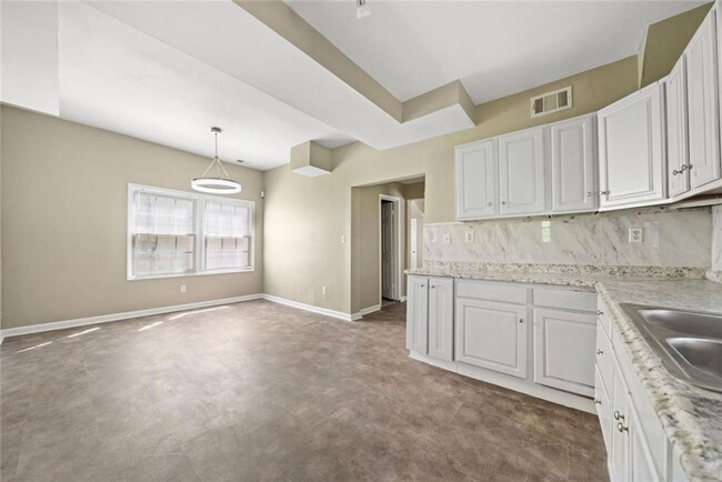 Building Photo - 92 Ormond St SE