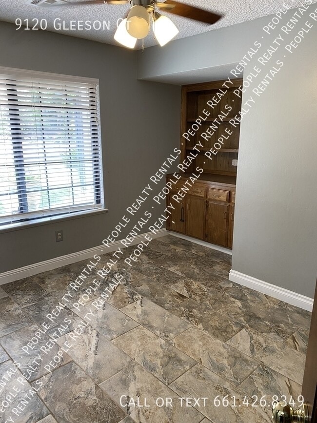 Building Photo - 9120 Gleeson Ct