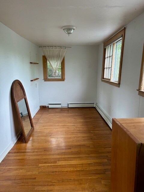 Building Photo - 404 Edwards St